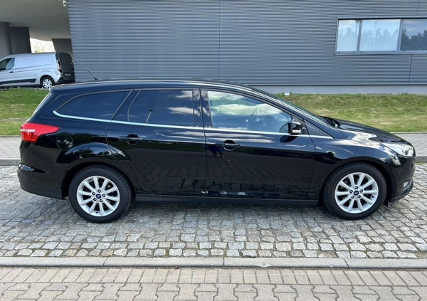 Ford Focus cena 38900 przebieg: 147000, rok produkcji 2015 z Wałbrzych małe 742